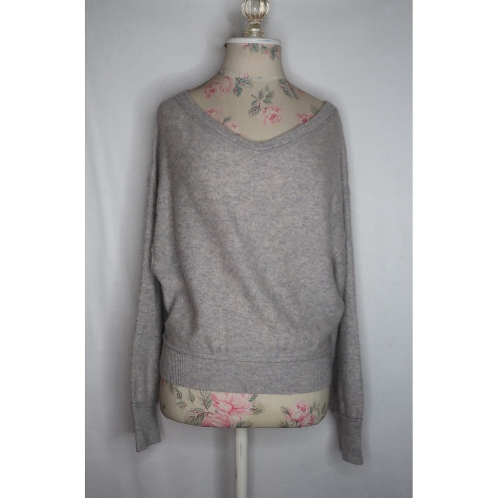 Free People Cashmere Womens Small Gray V Neck Sweater Relaxed Shoulder Pullover